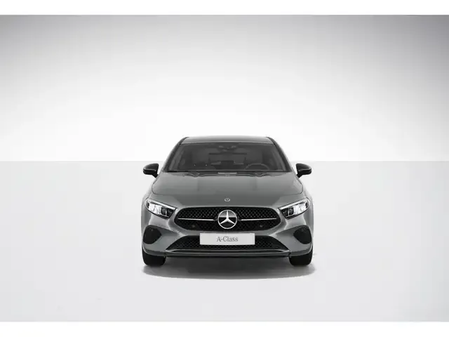 Mercedes-Benz A 220