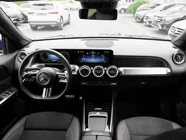 Mercedes-Benz GLB 200