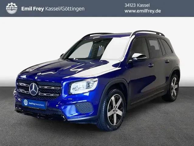 Mercedes-Benz GLB 220