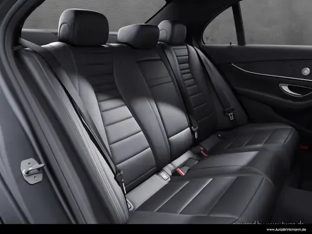 Mercedes-Benz E 400