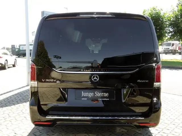 Mercedes-Benz V 300