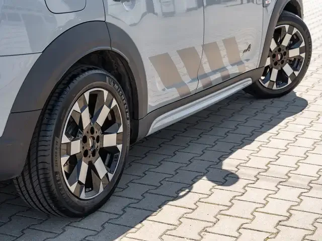 MINI Cooper SE Countryman