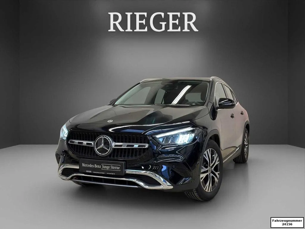 Mercedes-Benz GLA 180