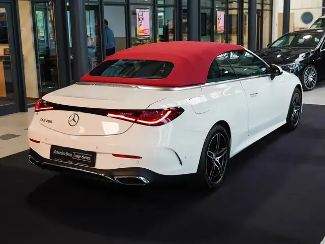 Mercedes-Benz CLE 200