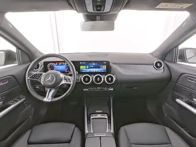 Mercedes-Benz GLA 220