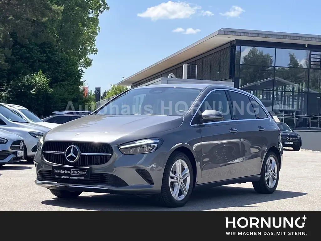 Mercedes-Benz B 250