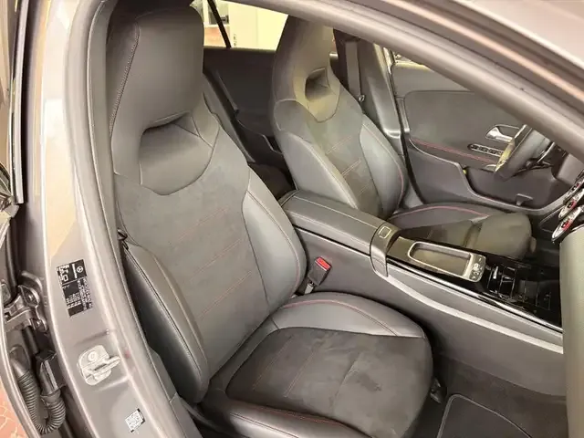 Mercedes-Benz A 35 AMG