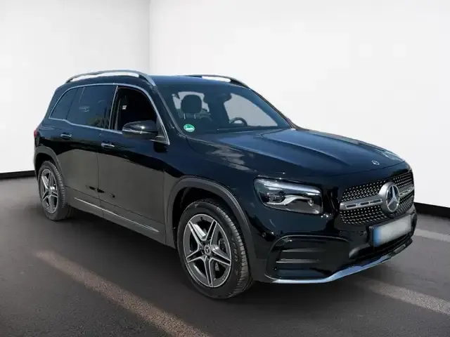 Mercedes-Benz GLB 200