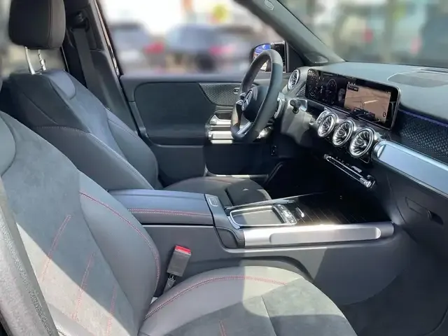 Mercedes-Benz GLB 200