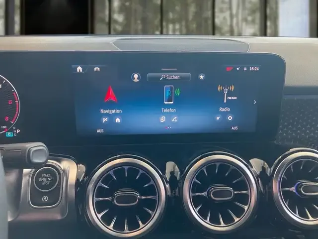 Mercedes-Benz GLB 200