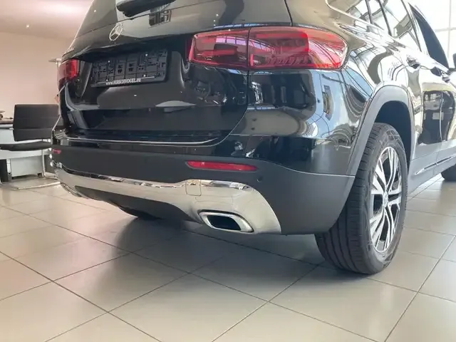 Mercedes-Benz GLB 200