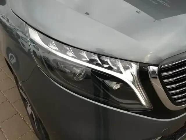 Mercedes-Benz EQV 300