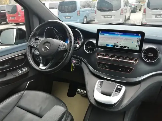 Mercedes-Benz EQV 300