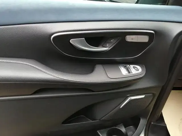 Mercedes-Benz EQV 300