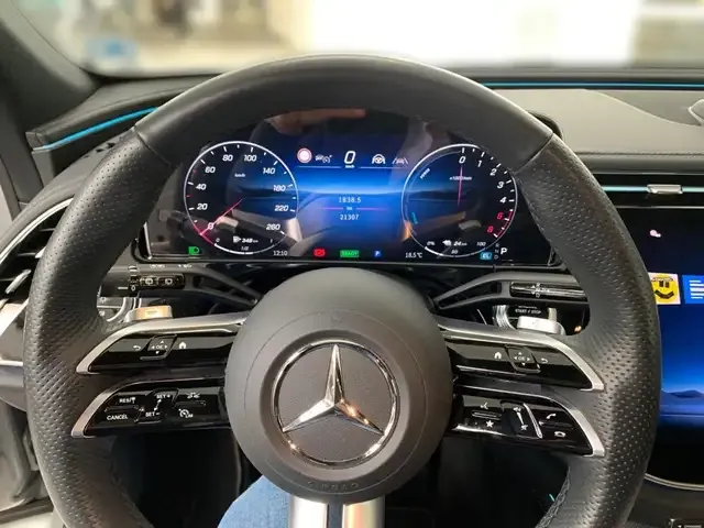 Mercedes-Benz E 300