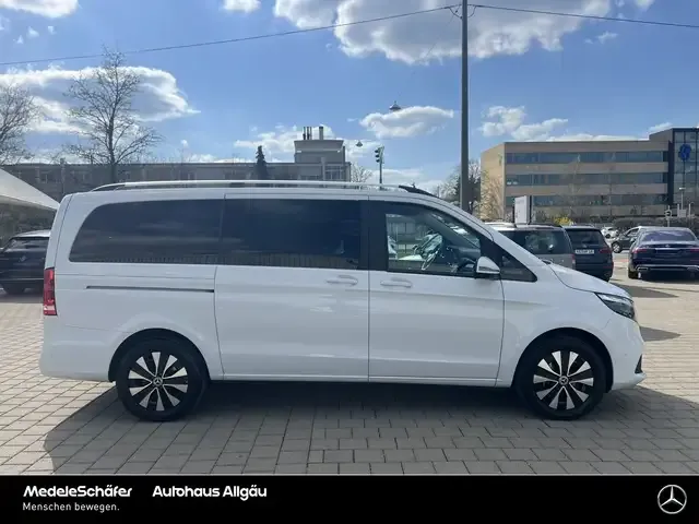 Mercedes-Benz V 220