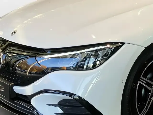 Mercedes-Benz EQE 500