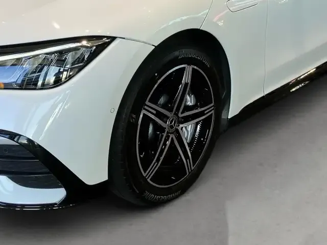 Mercedes-Benz EQE 500