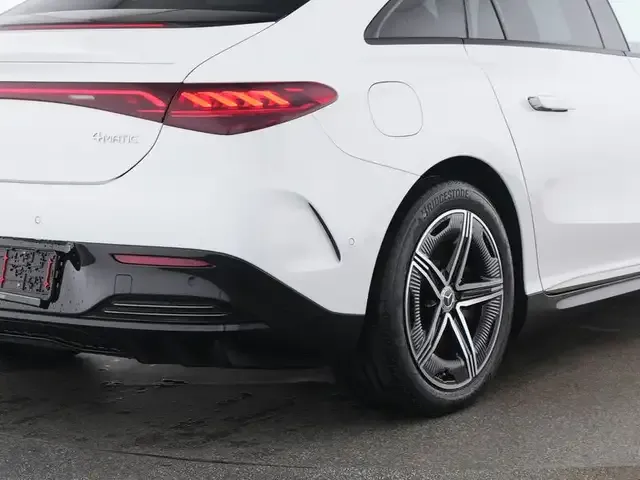 Mercedes-Benz EQE 500