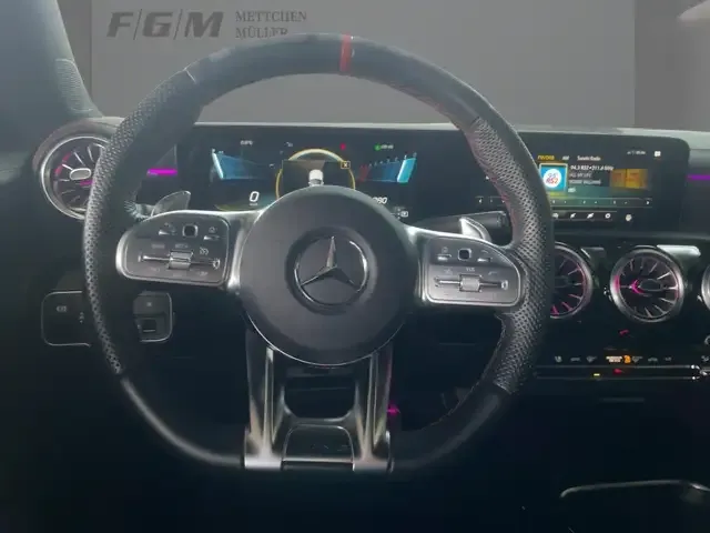 Mercedes-Benz CLA 35 AMG