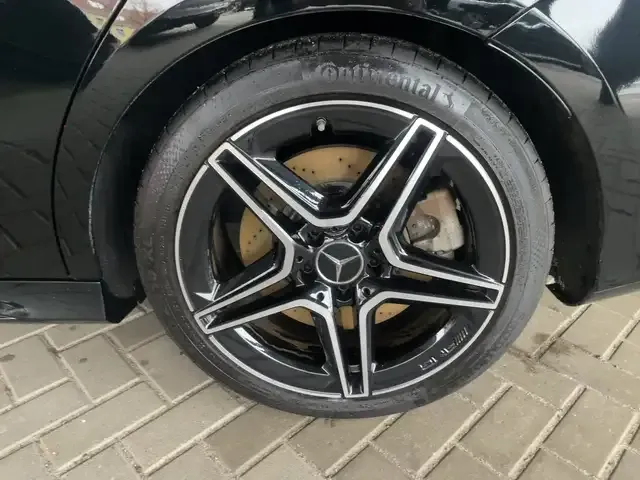 Mercedes-Benz CLA 35 AMG