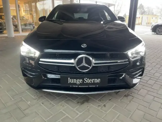 Mercedes-Benz CLA 35 AMG