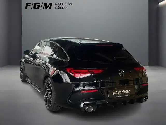 Mercedes-Benz CLA 35 AMG