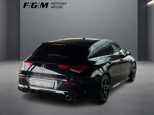Mercedes-Benz CLA 35 AMG