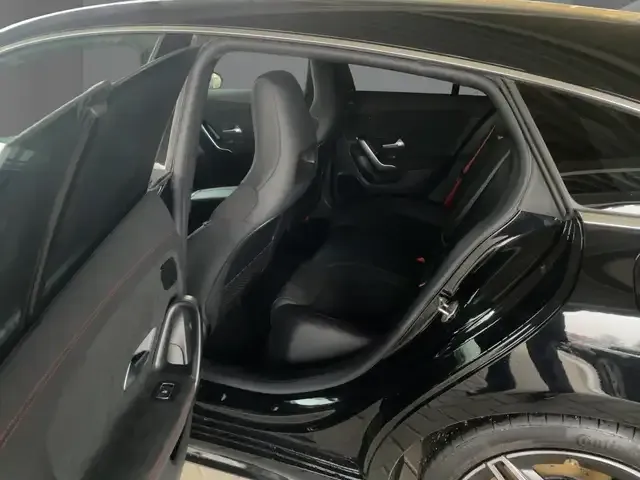 Mercedes-Benz CLA 35 AMG