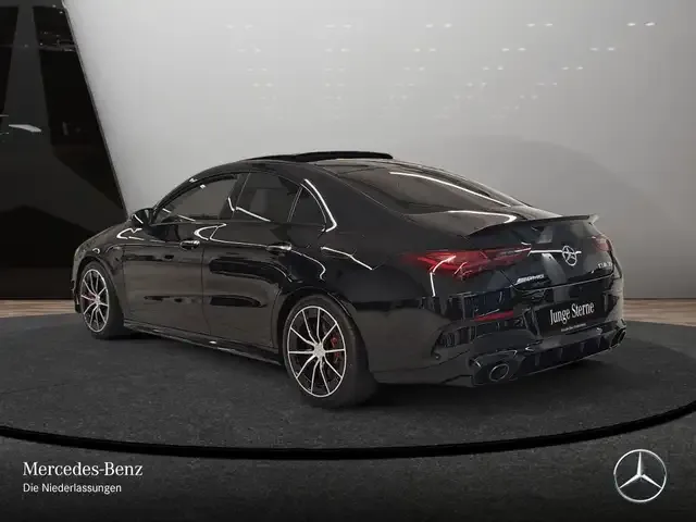 Mercedes-Benz CLA 35 AMG