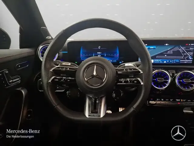 Mercedes-Benz CLA 35 AMG