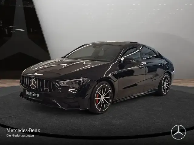 Mercedes-Benz CLA 35 AMG