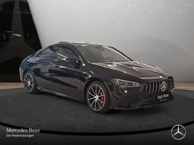 Mercedes-Benz CLA 35 AMG