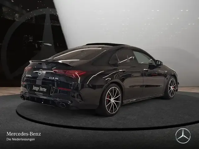 Mercedes-Benz CLA 35 AMG