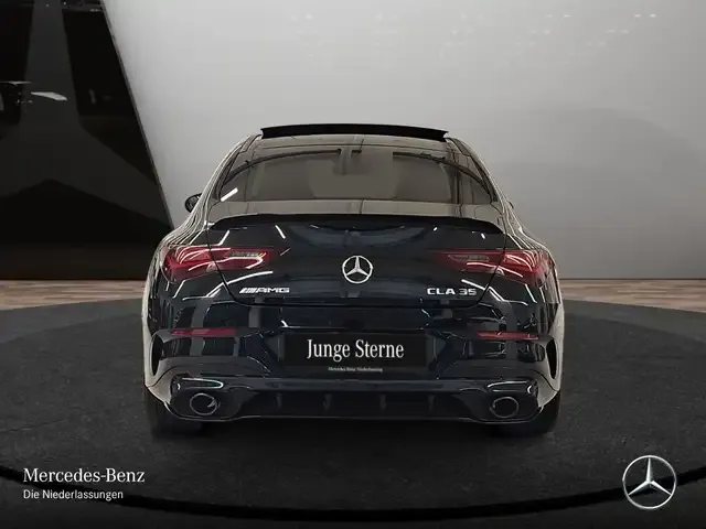 Mercedes-Benz CLA 35 AMG