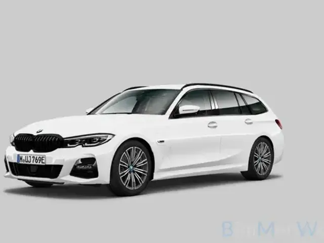 BMW 330