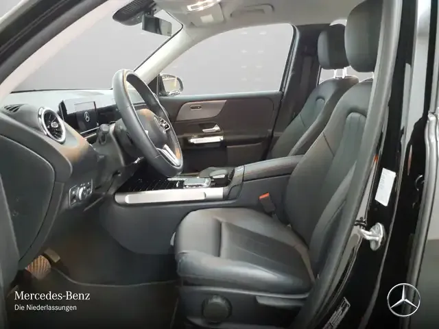 Mercedes-Benz GLB 180