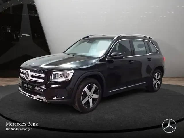 Mercedes-Benz GLB 180