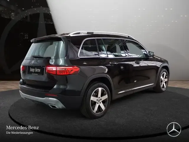 Mercedes-Benz GLB 180