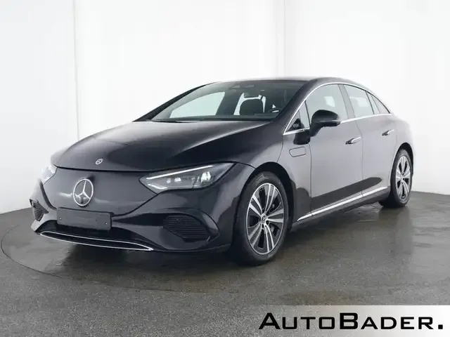 Mercedes-Benz EQE 300