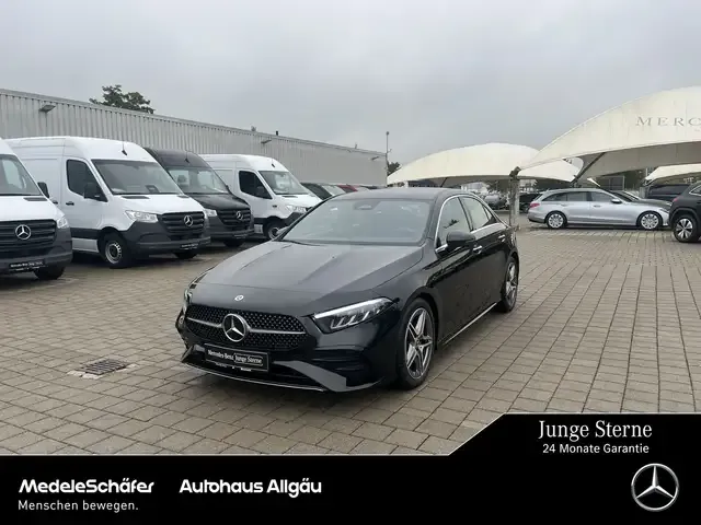 Mercedes-Benz A 220