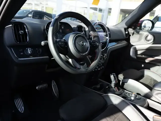MINI John Cooper Works Countryman
