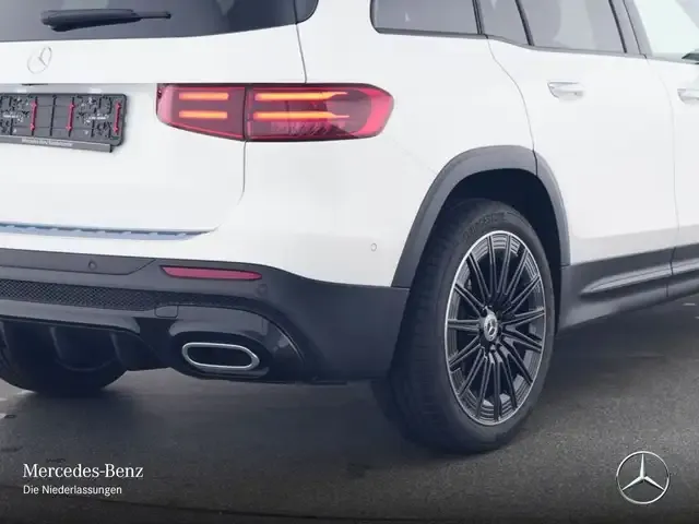 Mercedes-Benz GLB 180