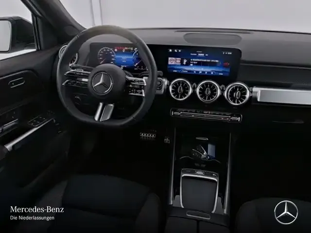 Mercedes-Benz GLB 180