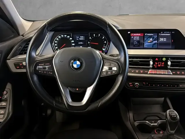 BMW 118