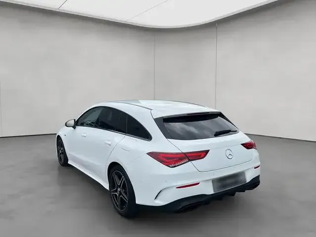Mercedes-Benz CLA 180