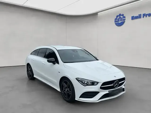 Mercedes-Benz CLA 180
