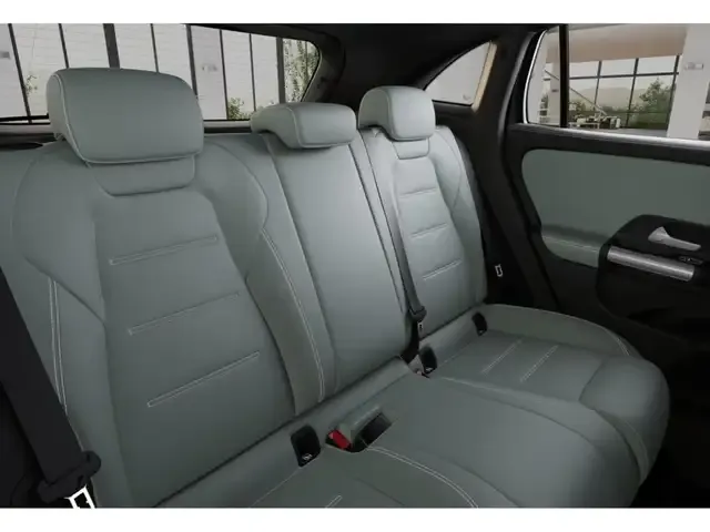 Mercedes-Benz GLA 220