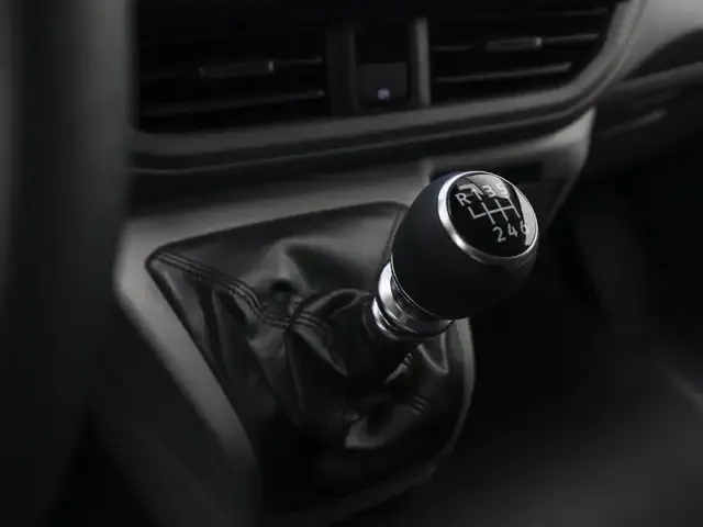 Volkswagen T7 Transporter