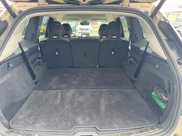 Volvo EX90